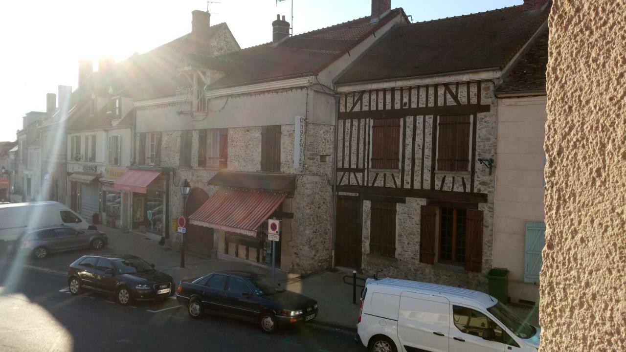 Appartement Cosy Et Chaleureux Saint-Arnoult-en-Yvelines Exterior photo